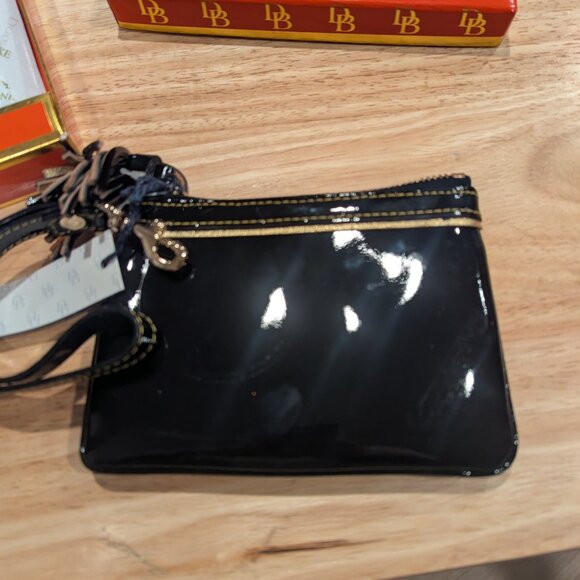 NWT Dooney & Bourke Florentine Black Patent Leather Wristlet Keychain Pouch - Picture 3 of 8